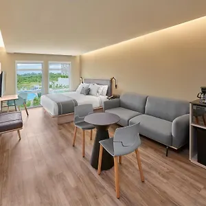 Express By Marriott Aeropuerto Riviera Hotell