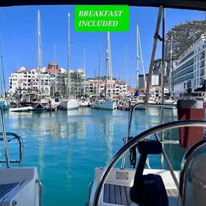 luxury-yacht-boatel-white-dove.es-andalucia.com/