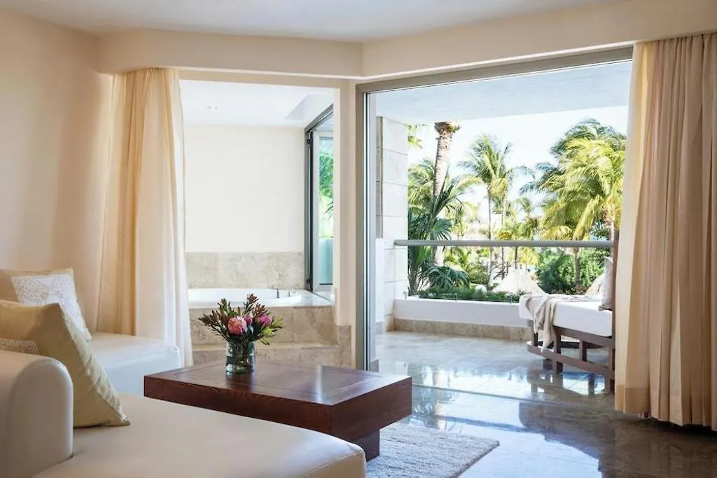 *****  Excellence Playa Mujeres (Adults Only) Hotel Cancun Mexico